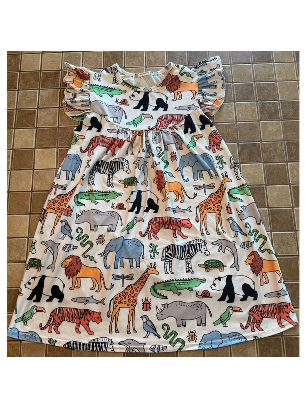 Girls Unbranded Dress Size 2XL (6-7T)White Multi-color